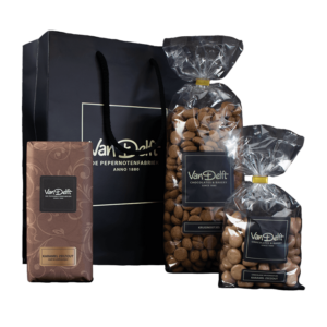 Cadeauset met reep, kruidnoten (500gr) en karamel zeezout