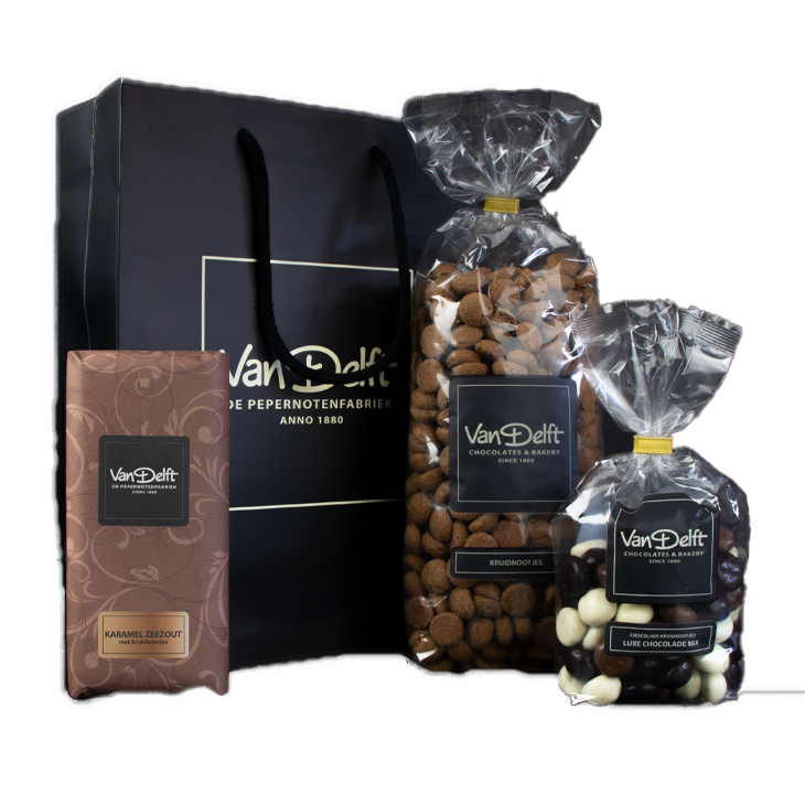 featured image Cadeauset met reep, kruidnoten (500gr) en luxe mix
