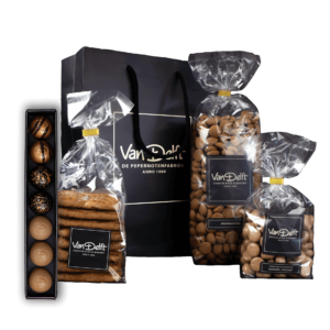 Cadeauset met bonbons, taai, kruidnoten (500gr) en karamel zeezout