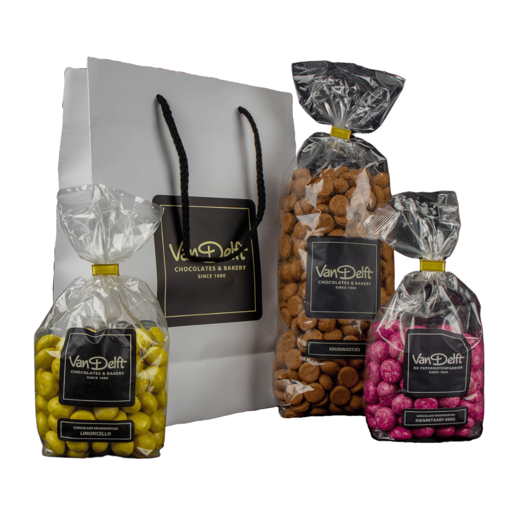 featured image Cadeauset met kruidnoten (500gr), kwarktaart kers en limoncello