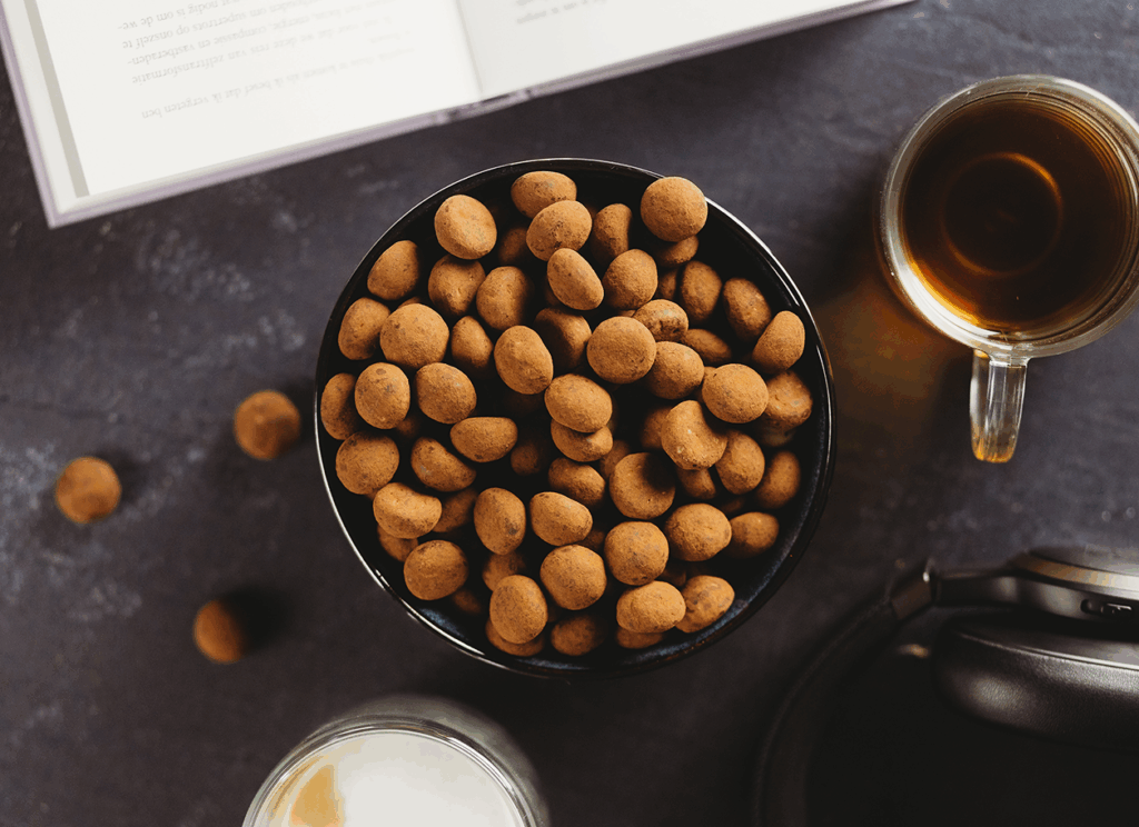 Chocolade truffel pepernoten van Van Delft